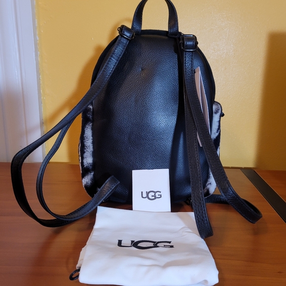 UGG Dannie II Mini Sheepskin Zebra Backback - Picture 4 of 10